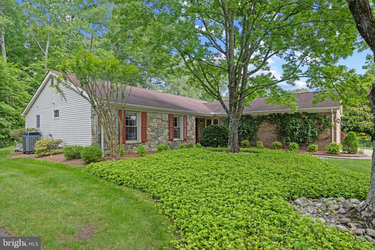 2569 Golfers Ridge Road photo 3
