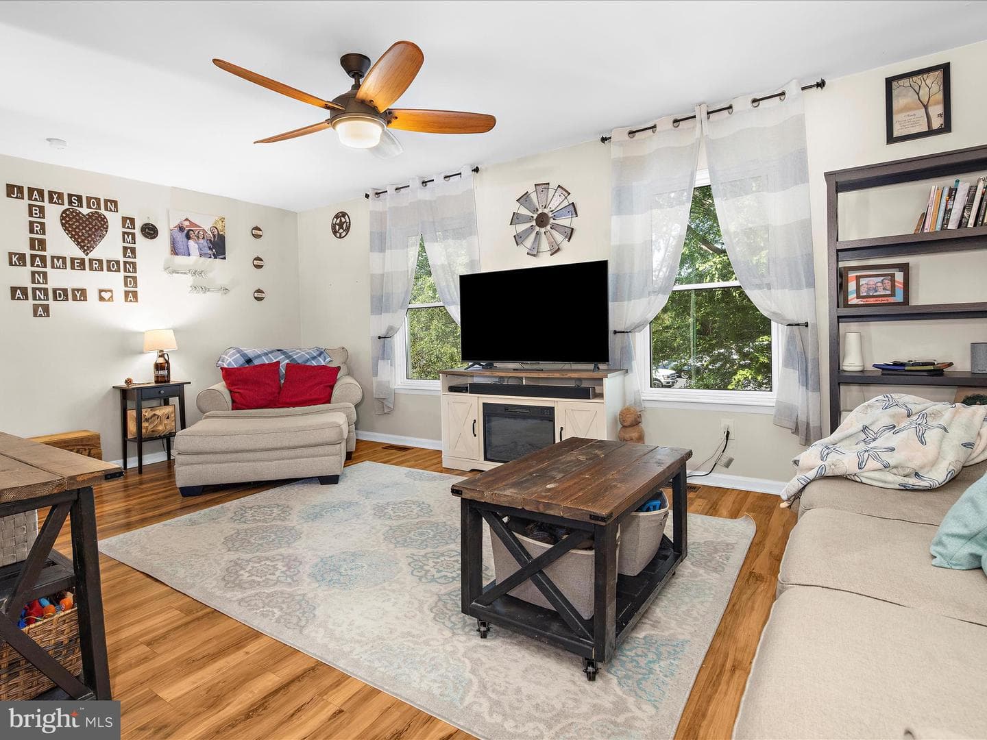 2524 Vineyard Lane photo 4