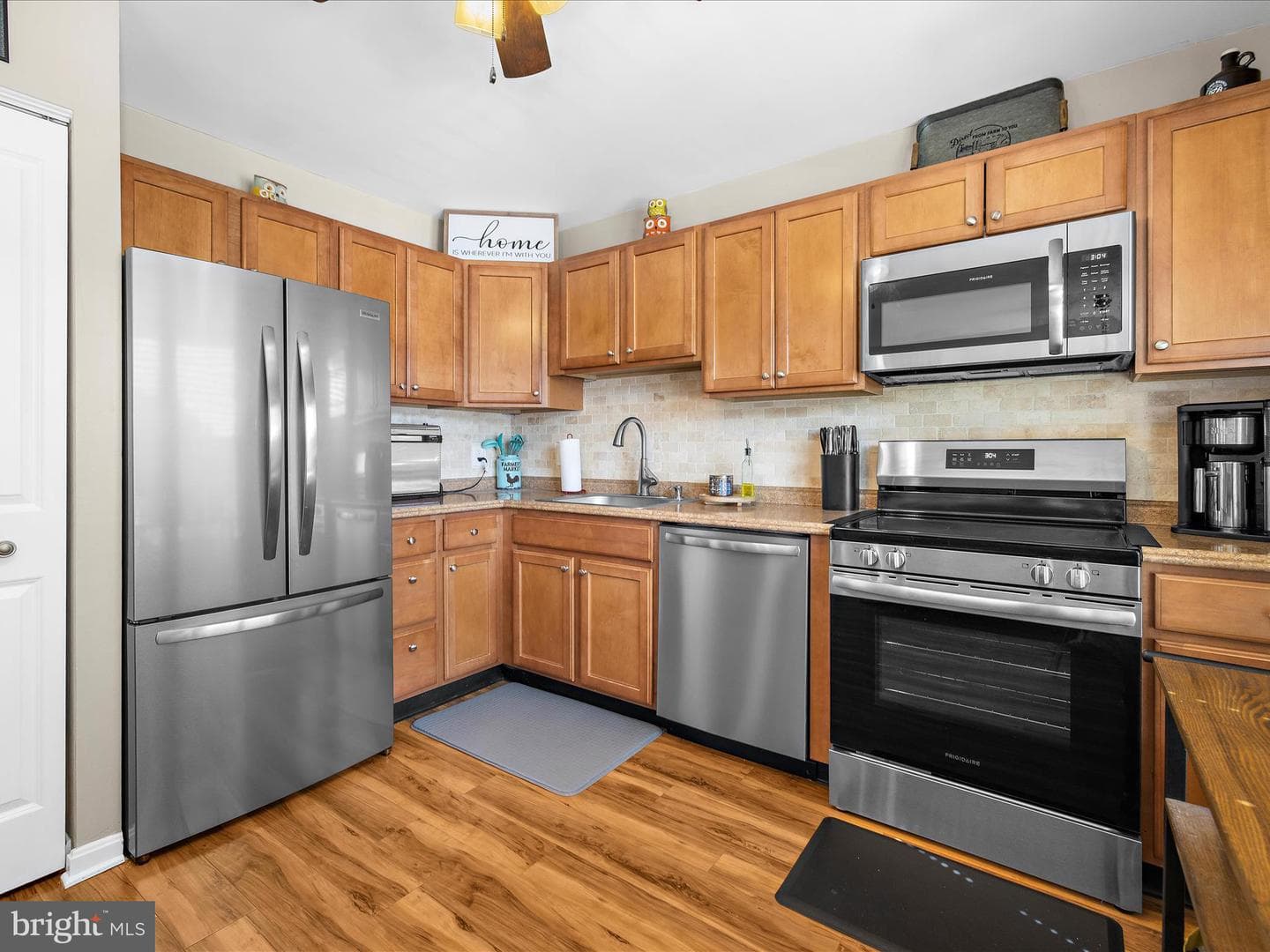 2524 Vineyard Lane photo 8