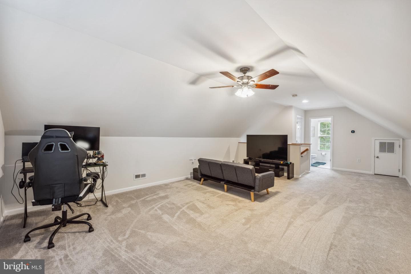 1407 James Way photo 26
