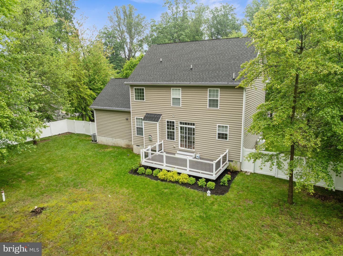 1407 James Way photo 29