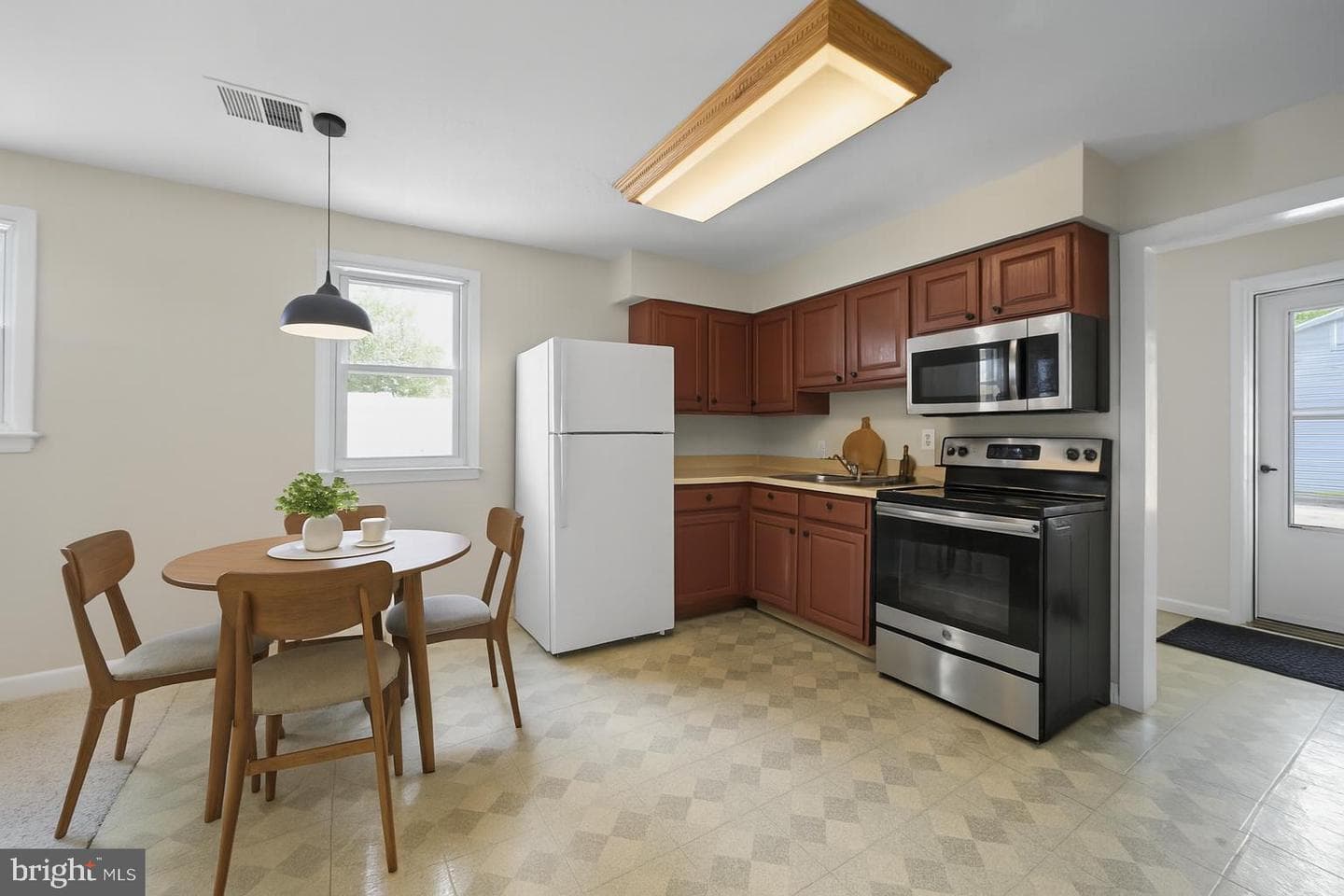 913 Reece Road photo 11