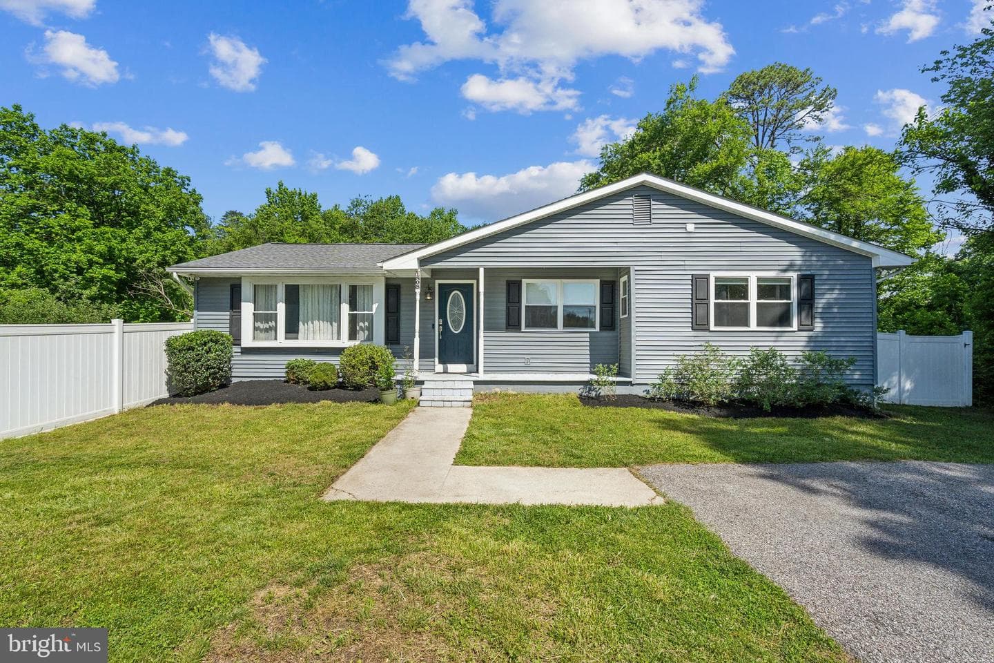 1808 Sara Avenue photo 1