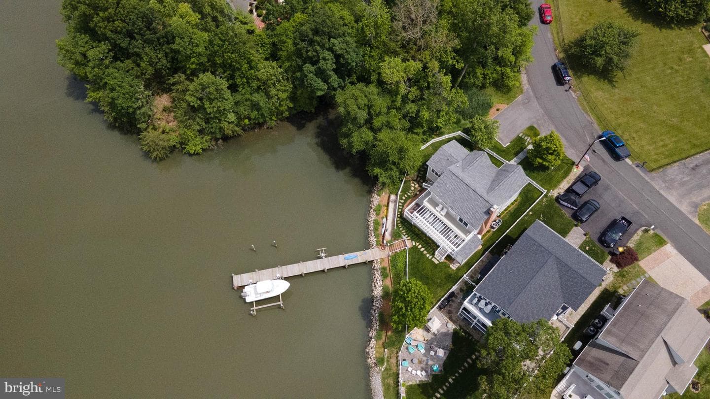3930 Cove Road photo 3