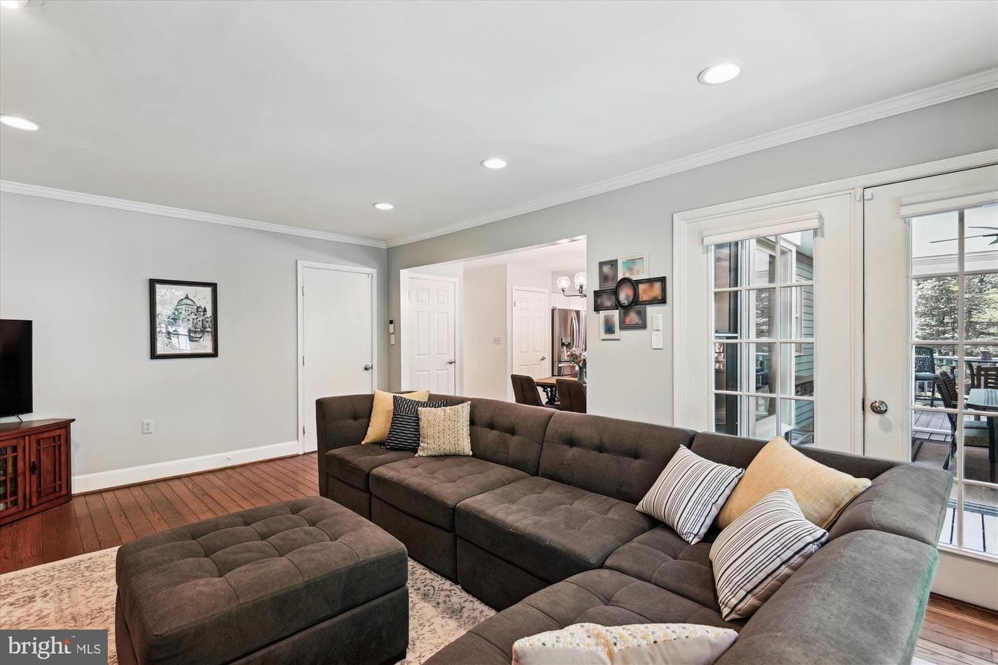 204 Ambleside Drive photo 19
