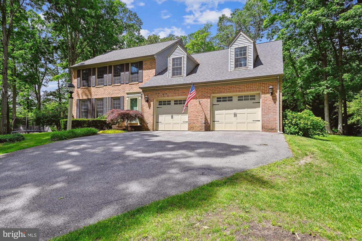 204 Ambleside Drive photo 2