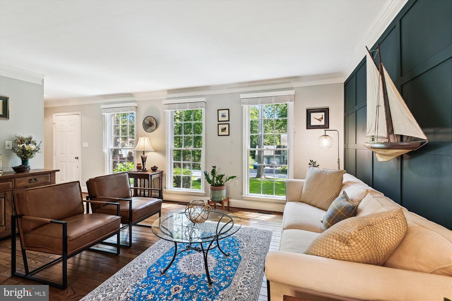 204 Ambleside Drive photo 3