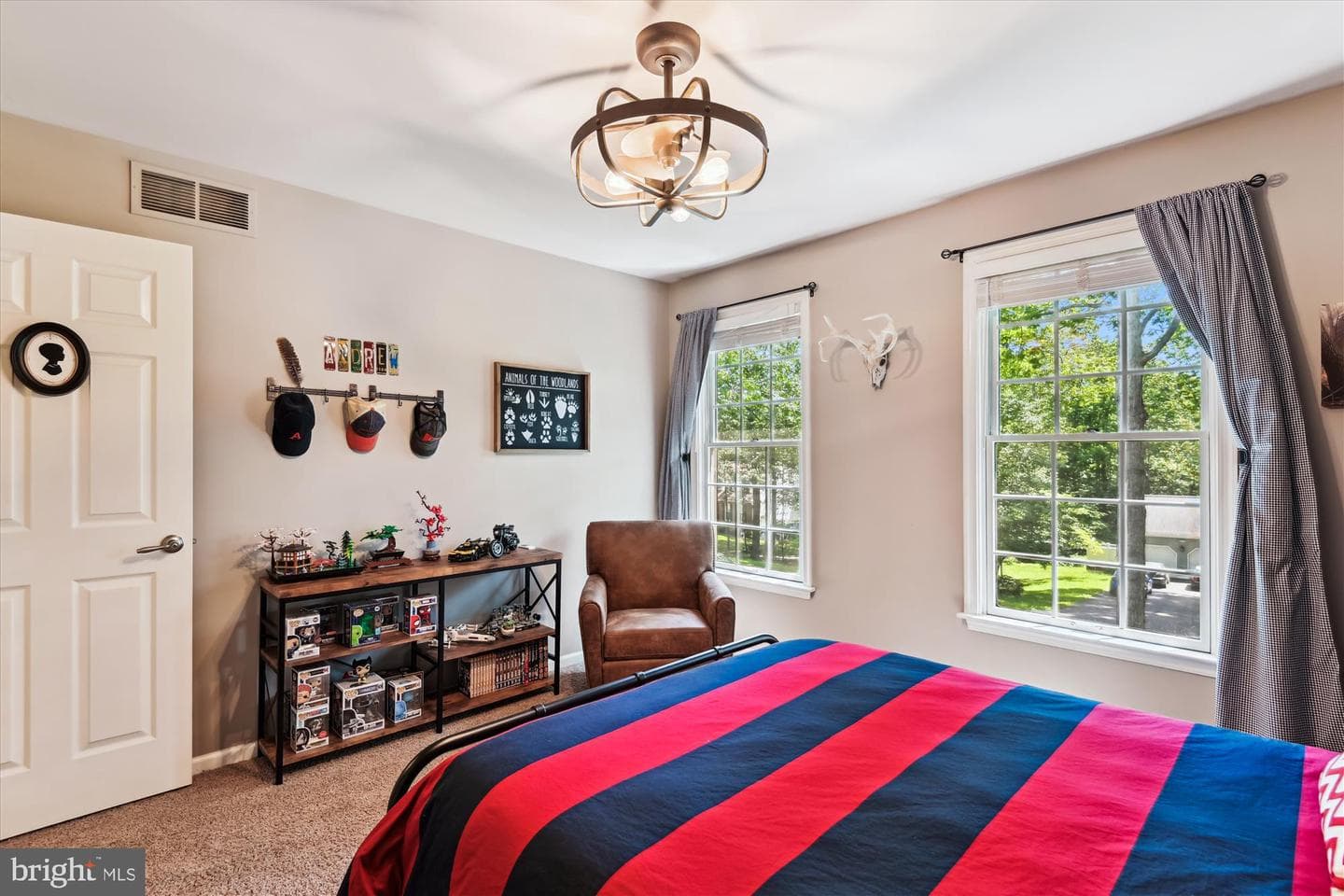 204 Ambleside Drive photo 37