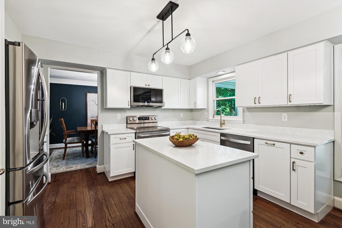 204 Ambleside Drive photo 7