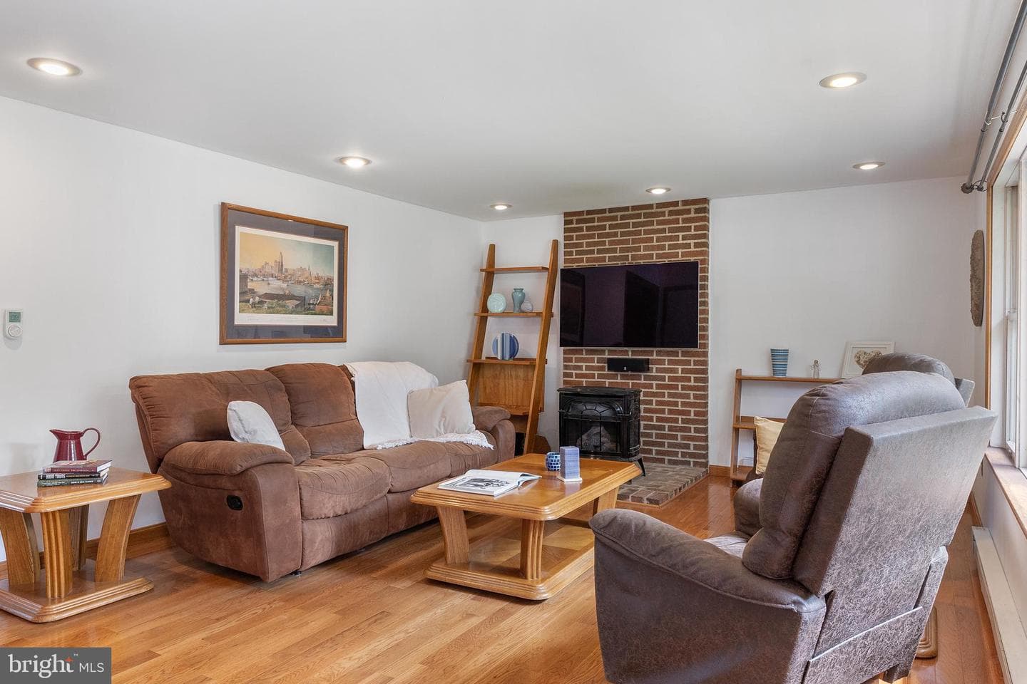 518 Laurel Road photo 4