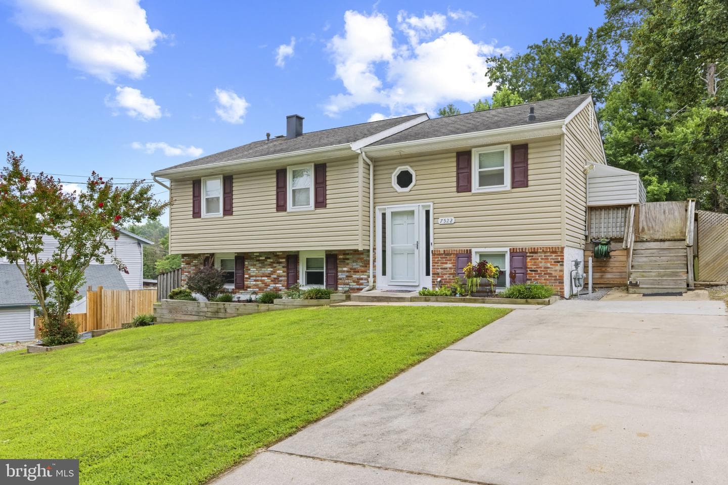 7522 Montevideo Court photo 3