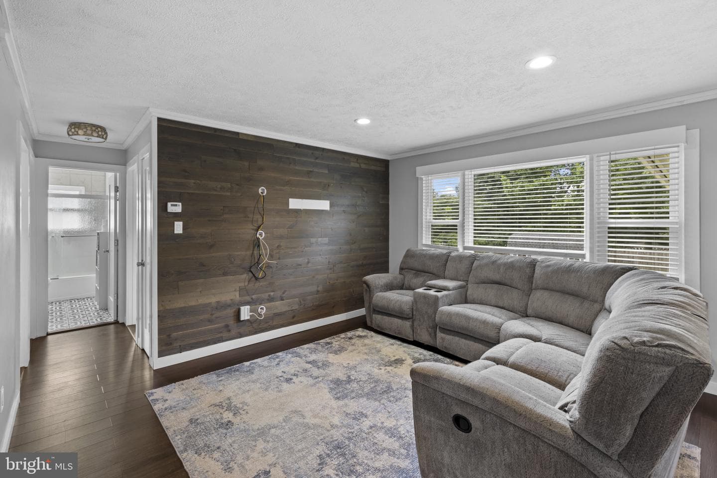 7522 Montevideo Court photo 4