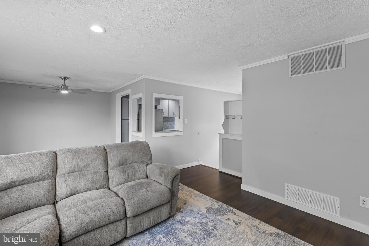 7522 Montevideo Court photo 6