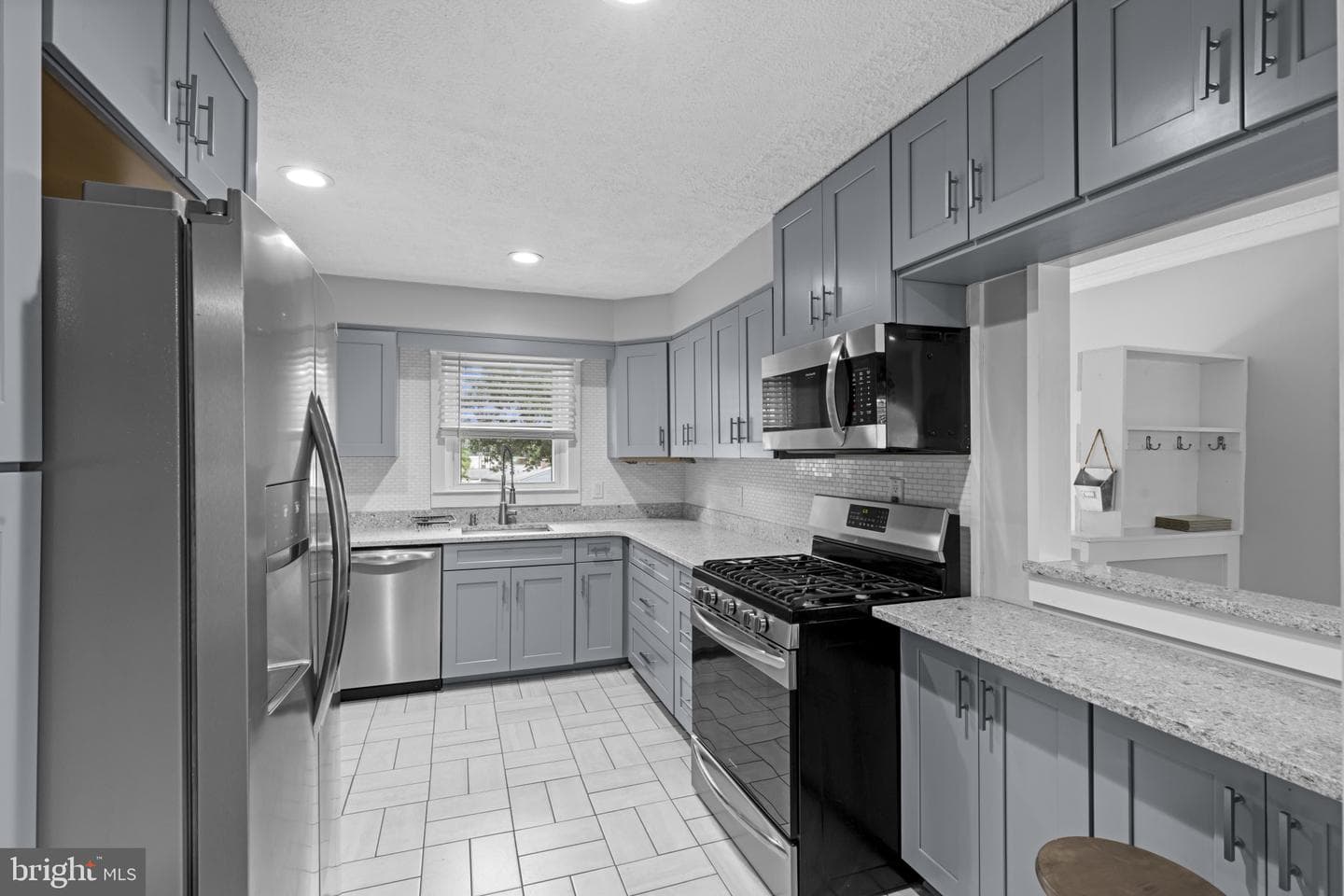 7522 Montevideo Court photo 9