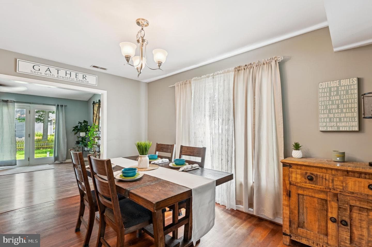 4911 Lerch Drive photo 4