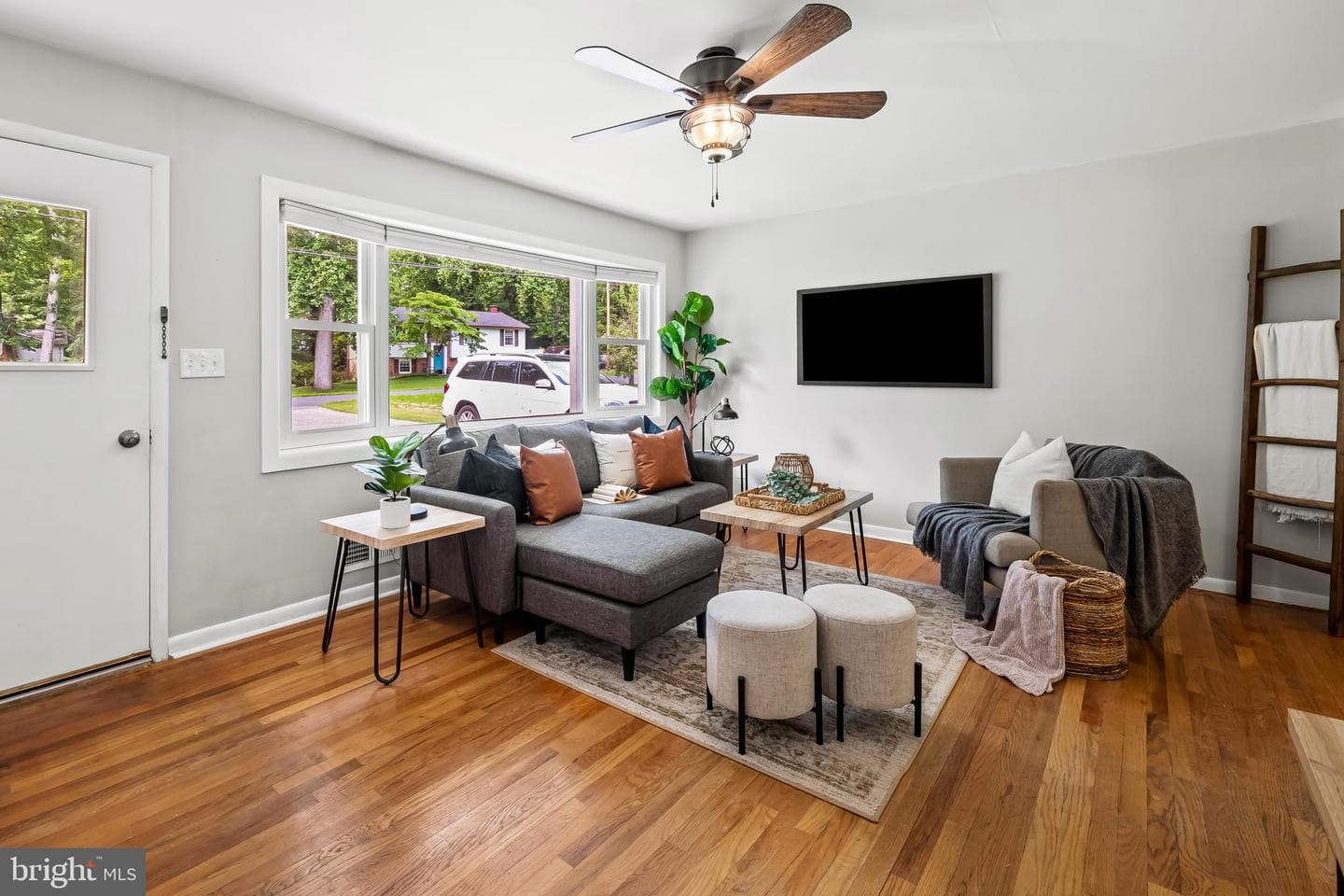 541 Palisades Boulevard photo 3