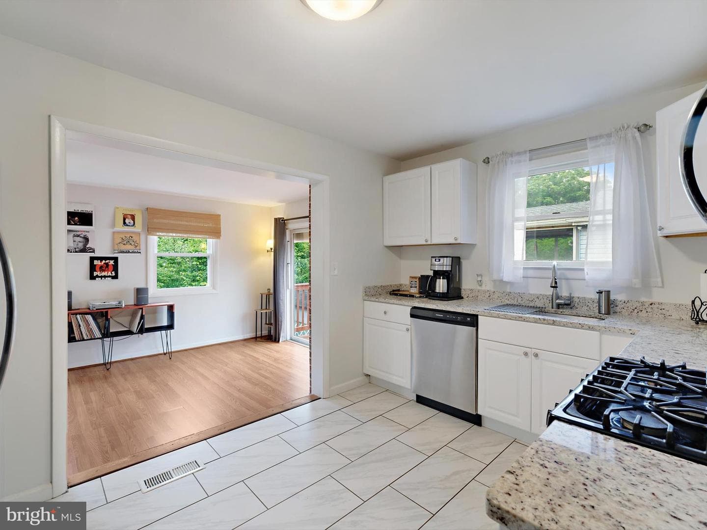 8579 Main Avenue photo 10