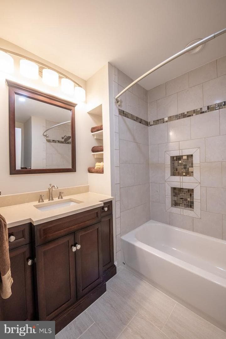 2503 Ambling Circle photo 27