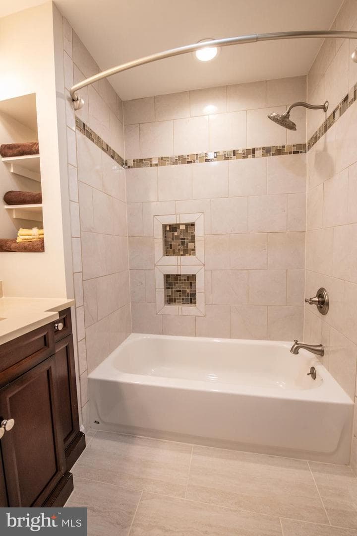 2503 Ambling Circle photo 28