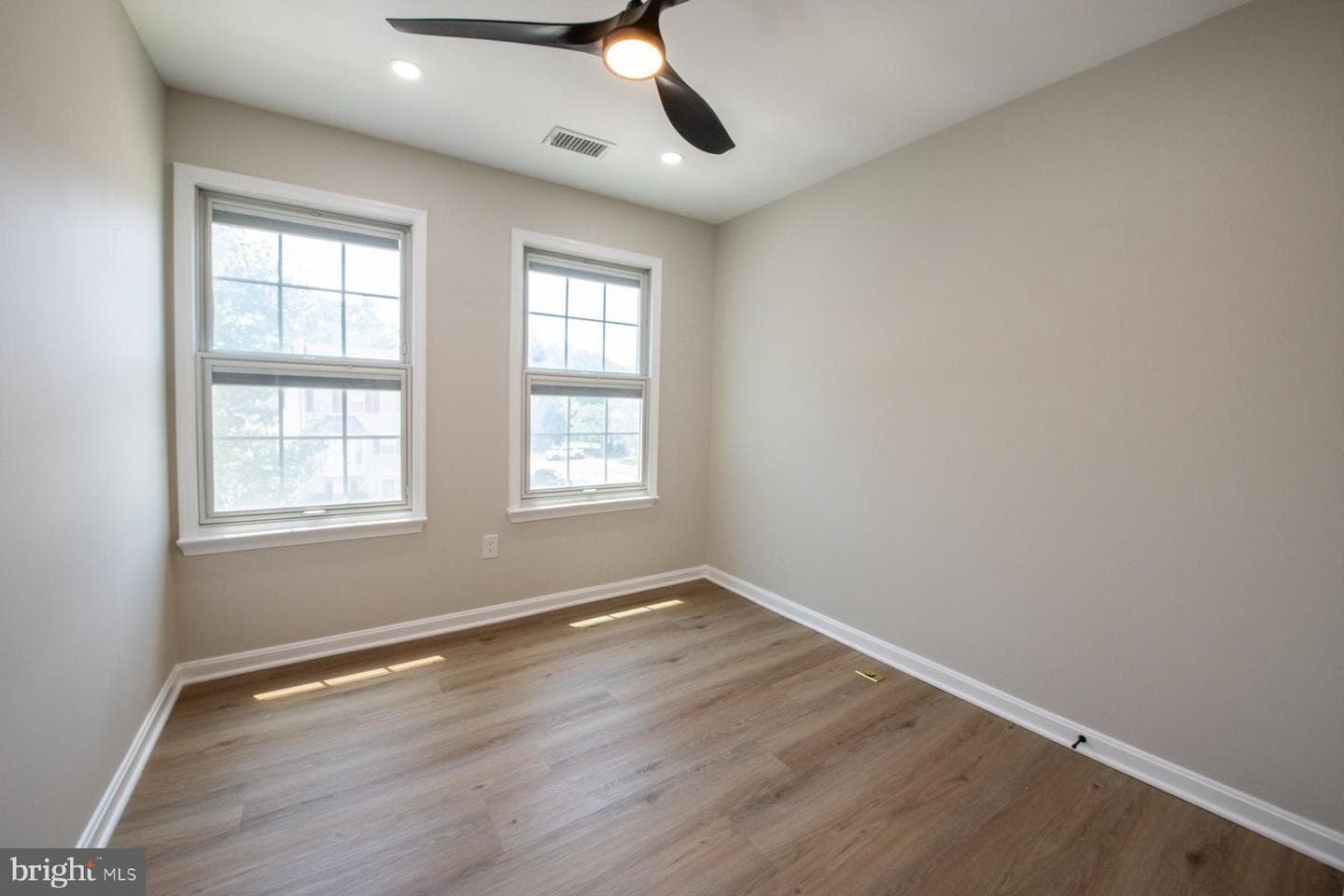 2503 Ambling Circle photo 31
