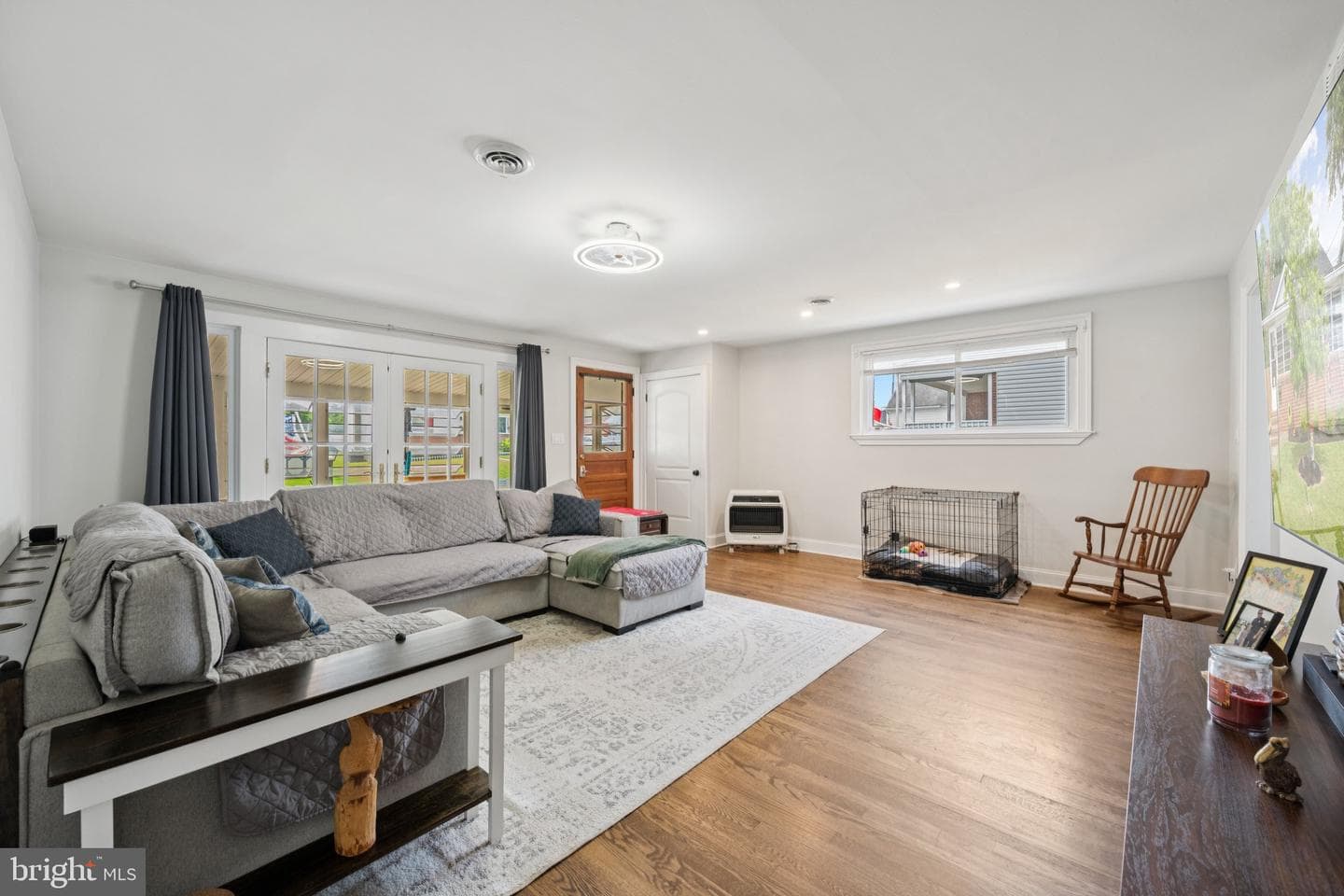 206 Chelsea Road photo 4