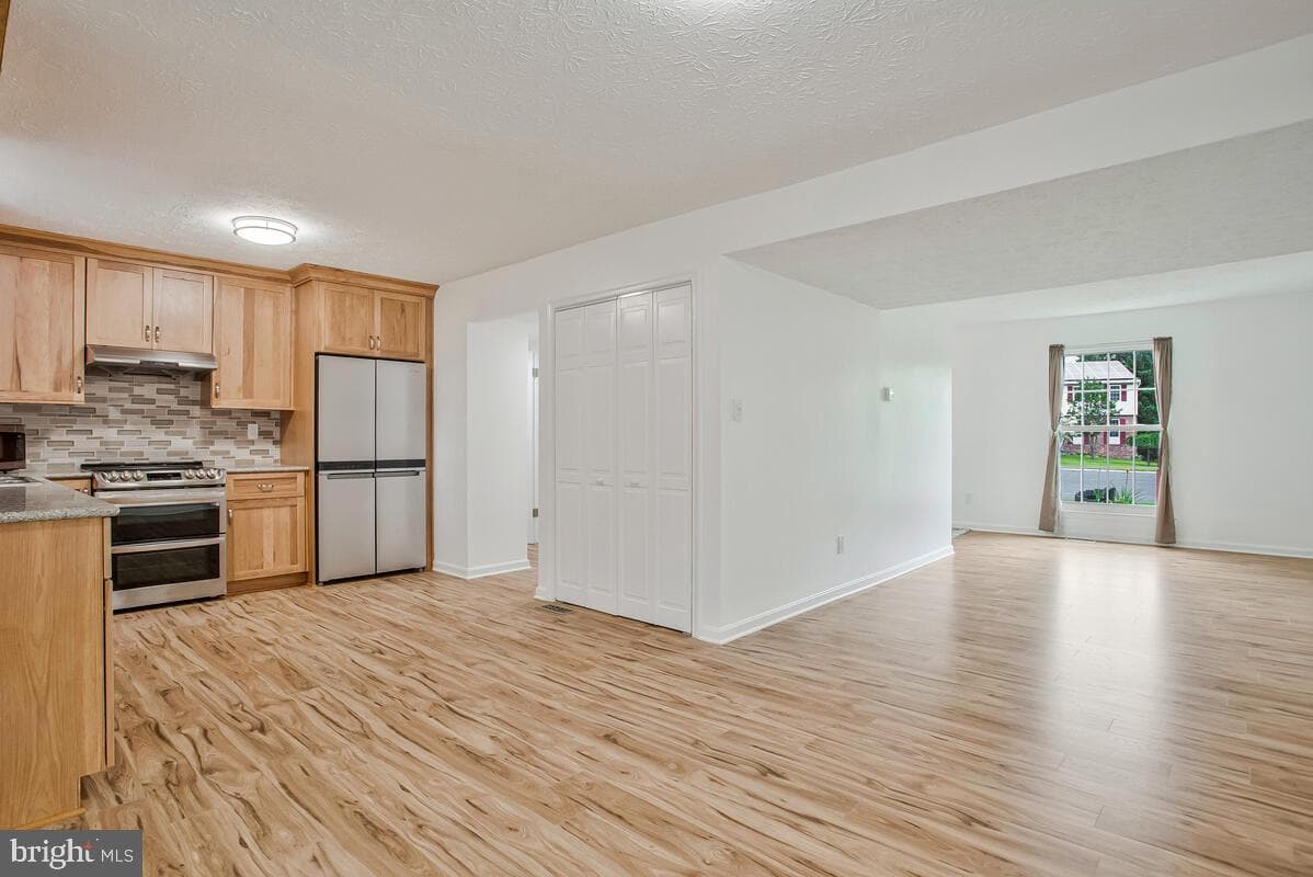 1321 Light Pines Court photo 6