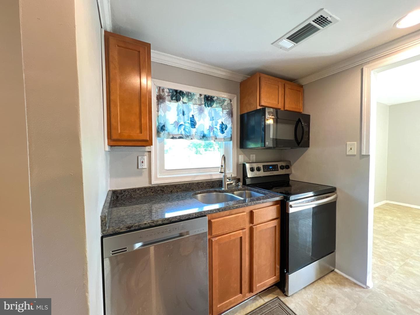 131 Arundel Road photo 7