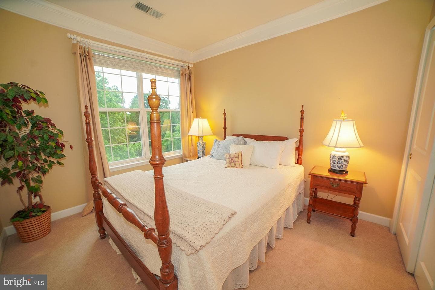 1515 Enyart Way #302 photo 19