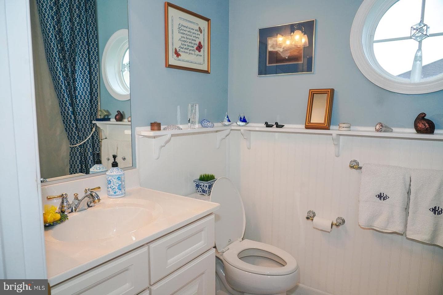 1515 Enyart Way #302 photo 23