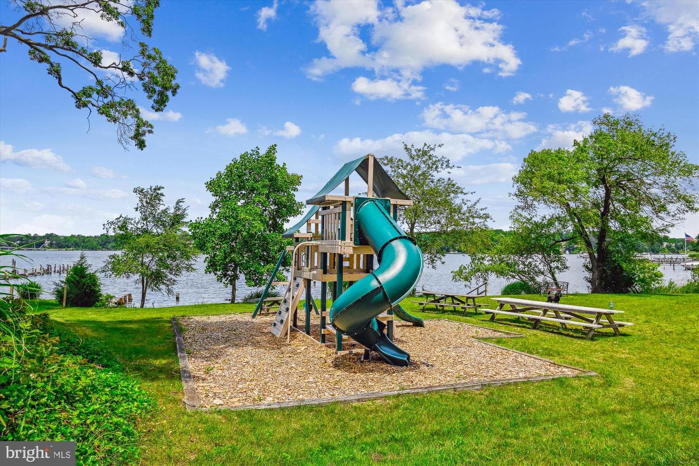 2946 Edgewater Drive photo 37