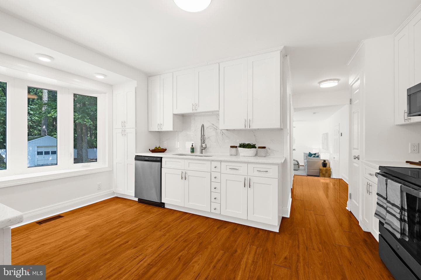 8311 Jacobs Road W photo 4