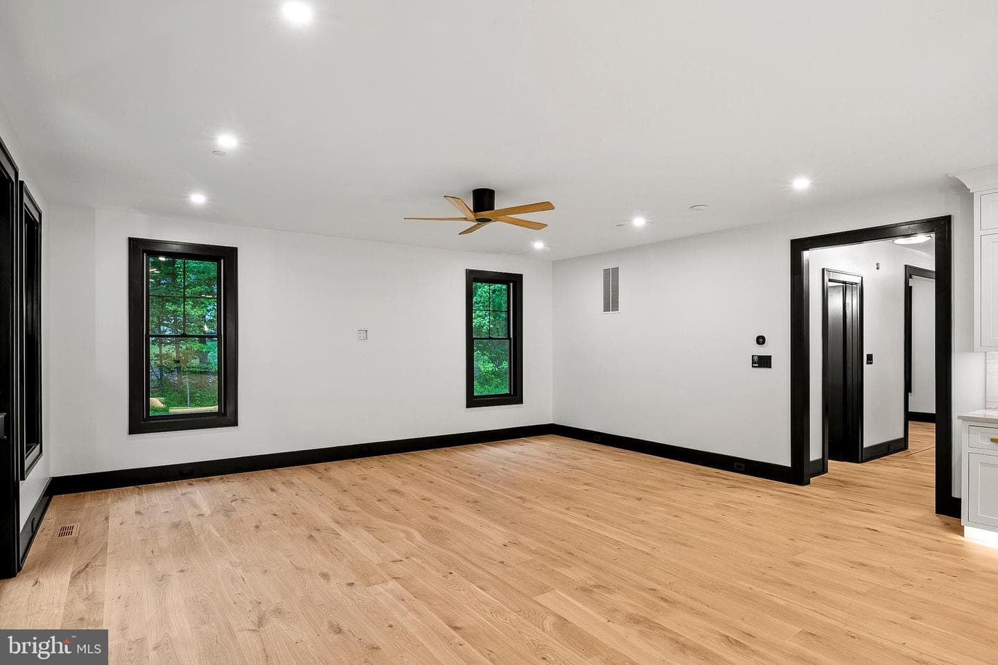934 Chesterfield Road photo 13