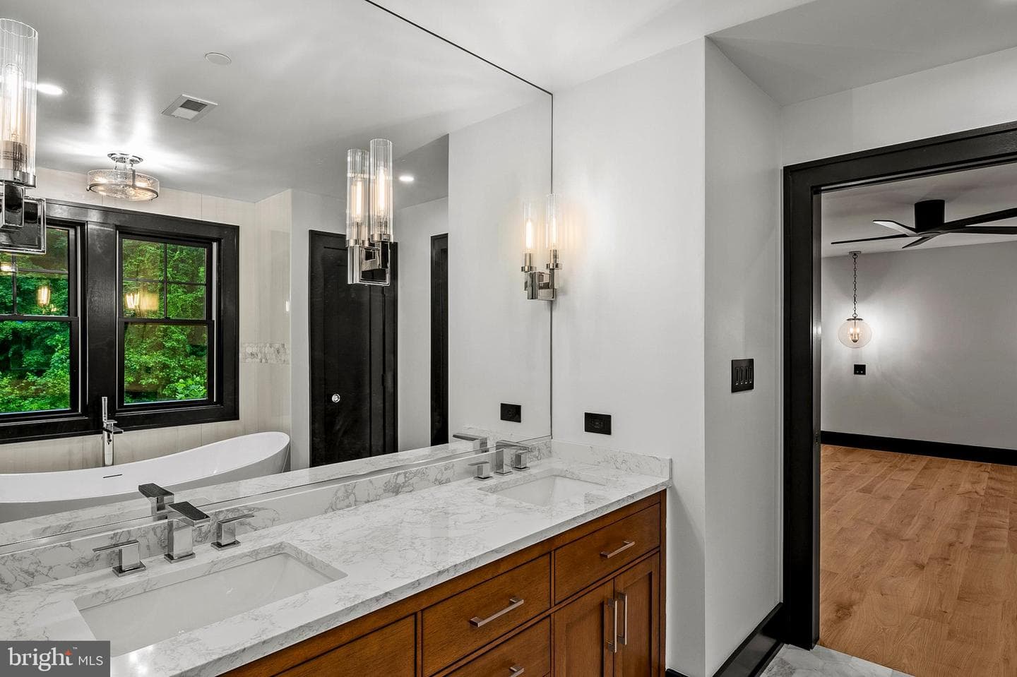 934 Chesterfield Road photo 29