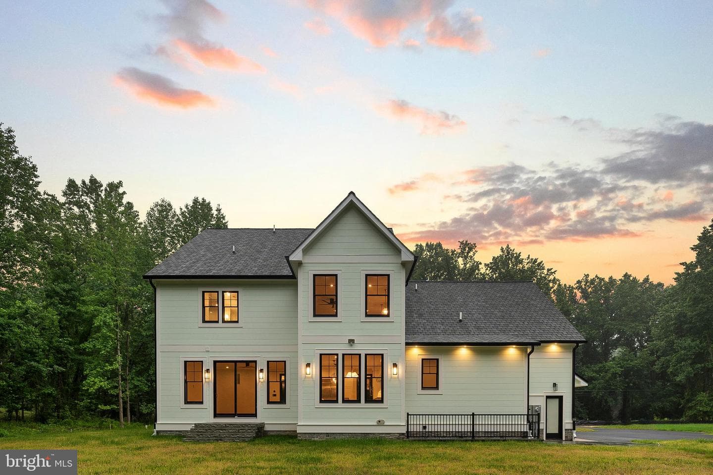 934 Chesterfield Road photo 3