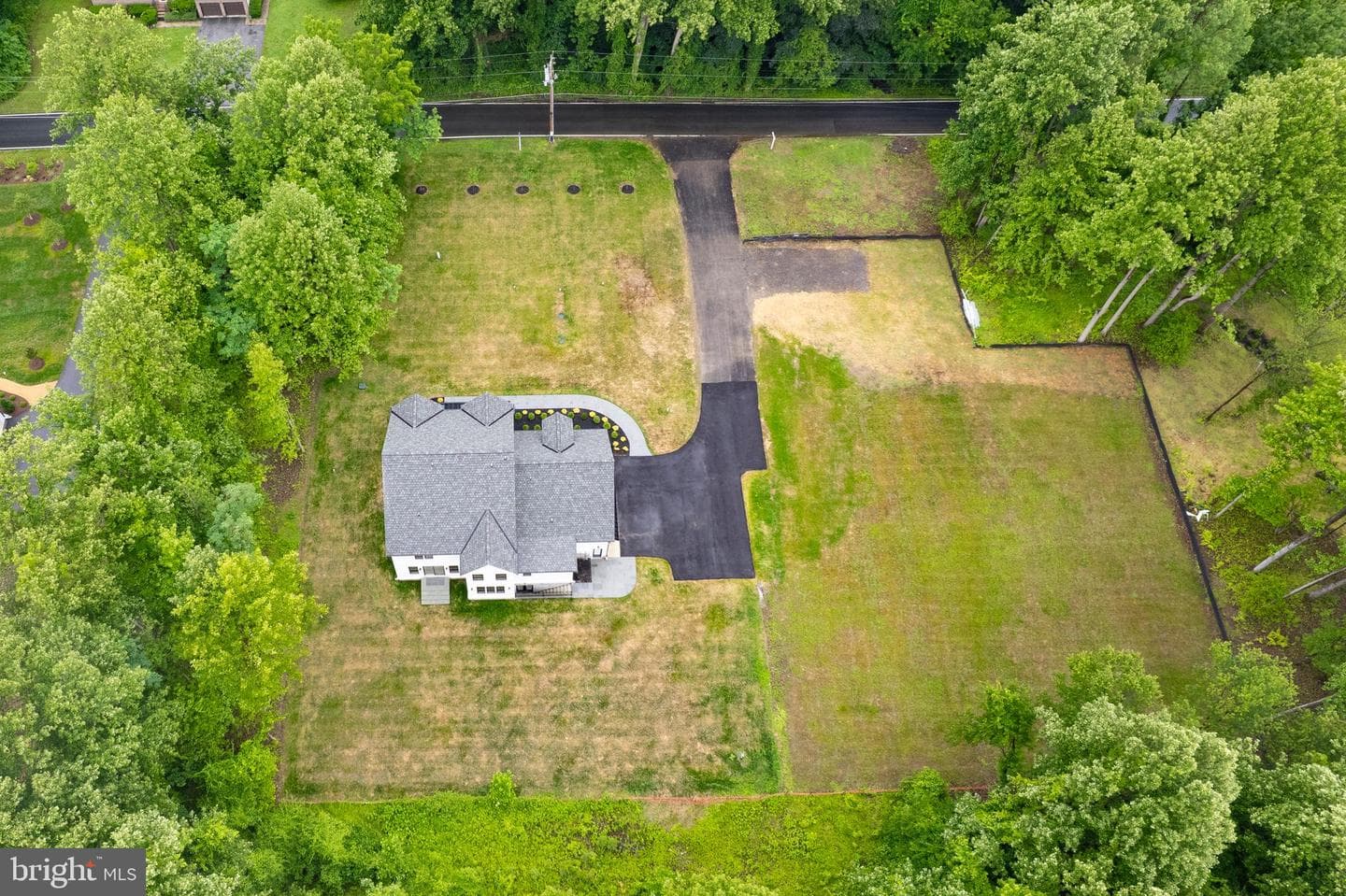 934 Chesterfield Road photo 70