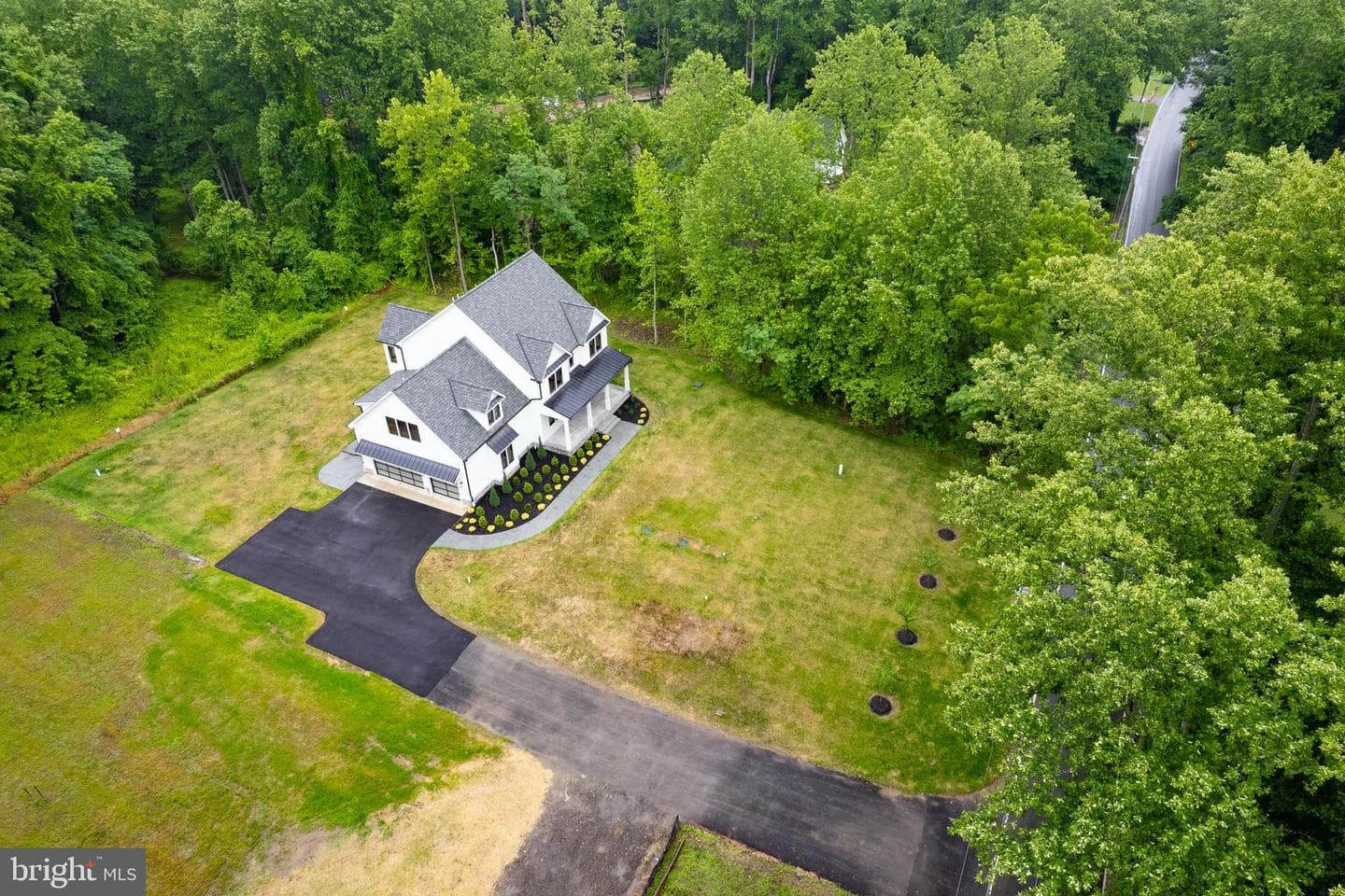 934 Chesterfield Road photo 71