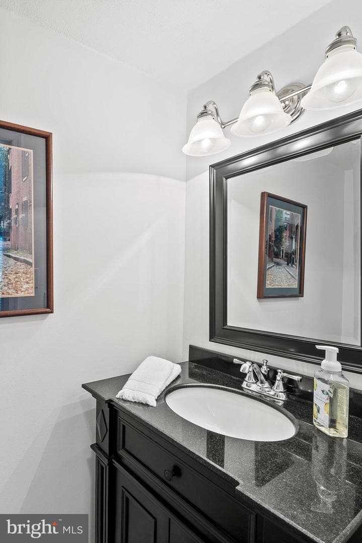 2 Leeward Court photo 11