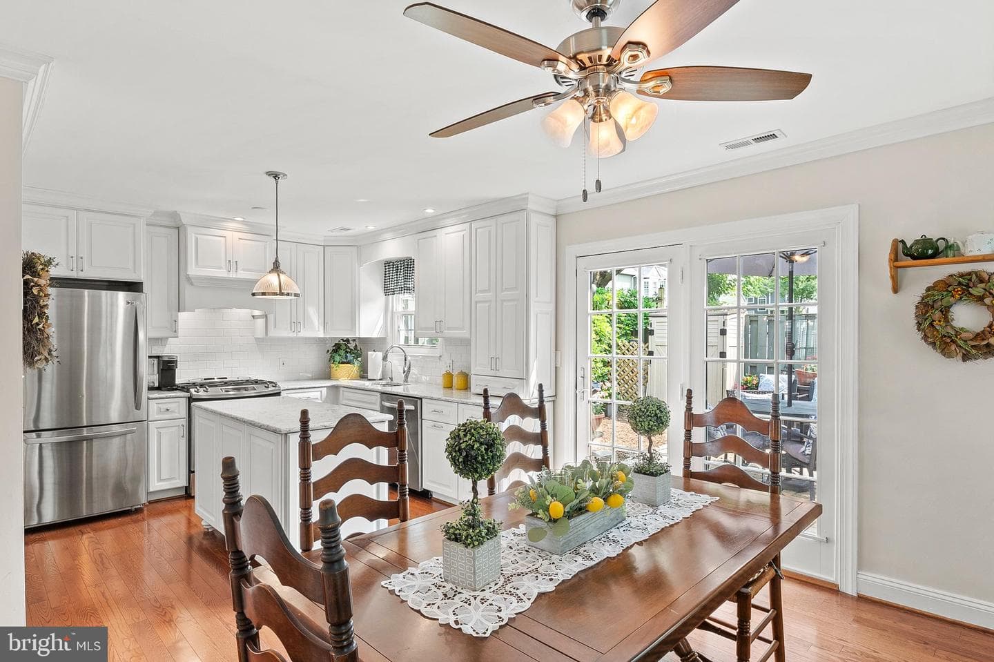2 Leeward Court photo 12