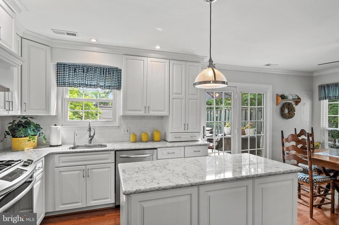 2 Leeward Court photo 13