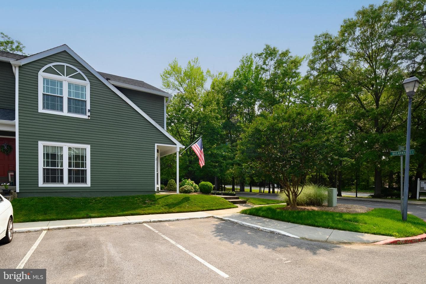 2 Leeward Court photo 5