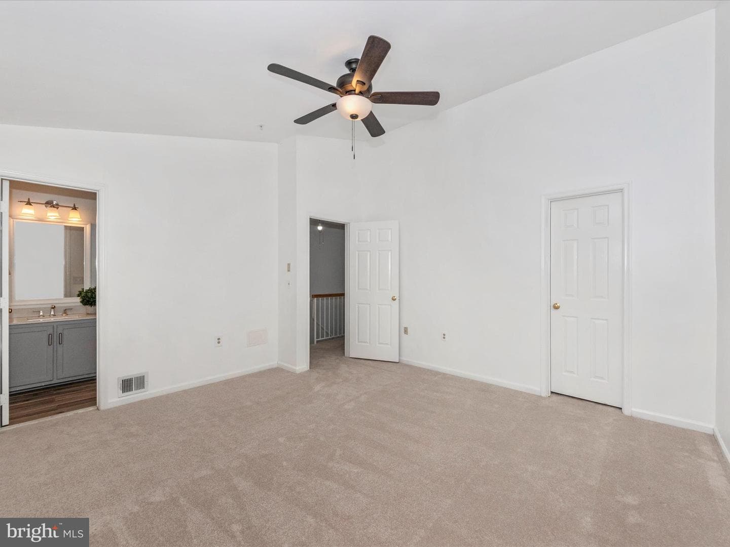 2482 Wentworth Drive #2482 photo 22