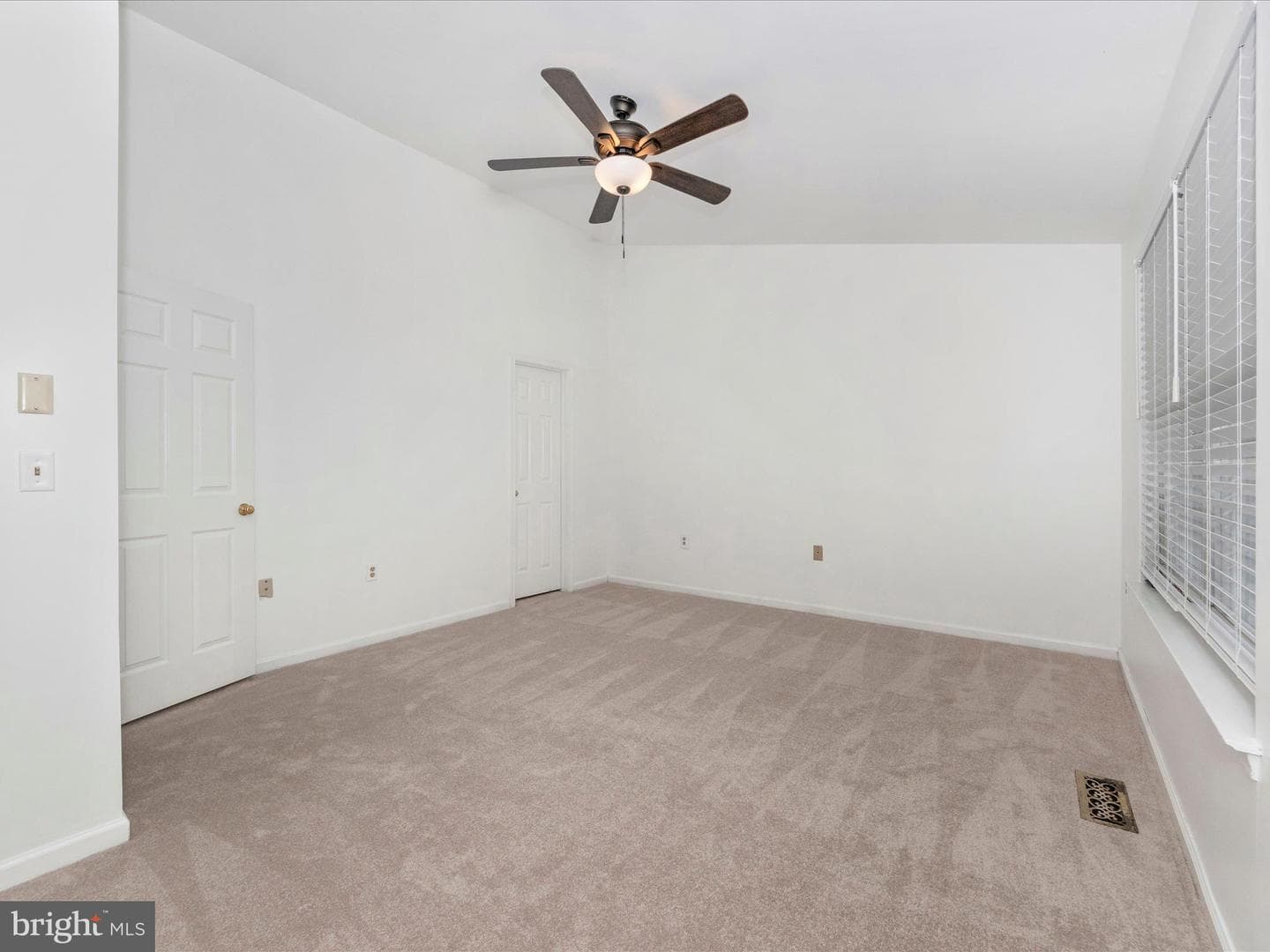 2482 Wentworth Drive #2482 photo 23
