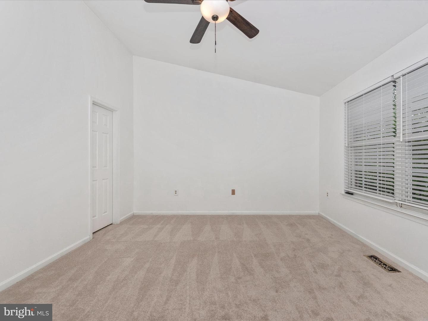 2482 Wentworth Drive #2482 photo 24