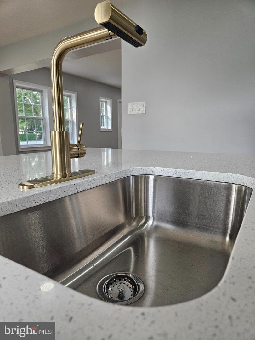 7618 Paradise Beach Road photo 15