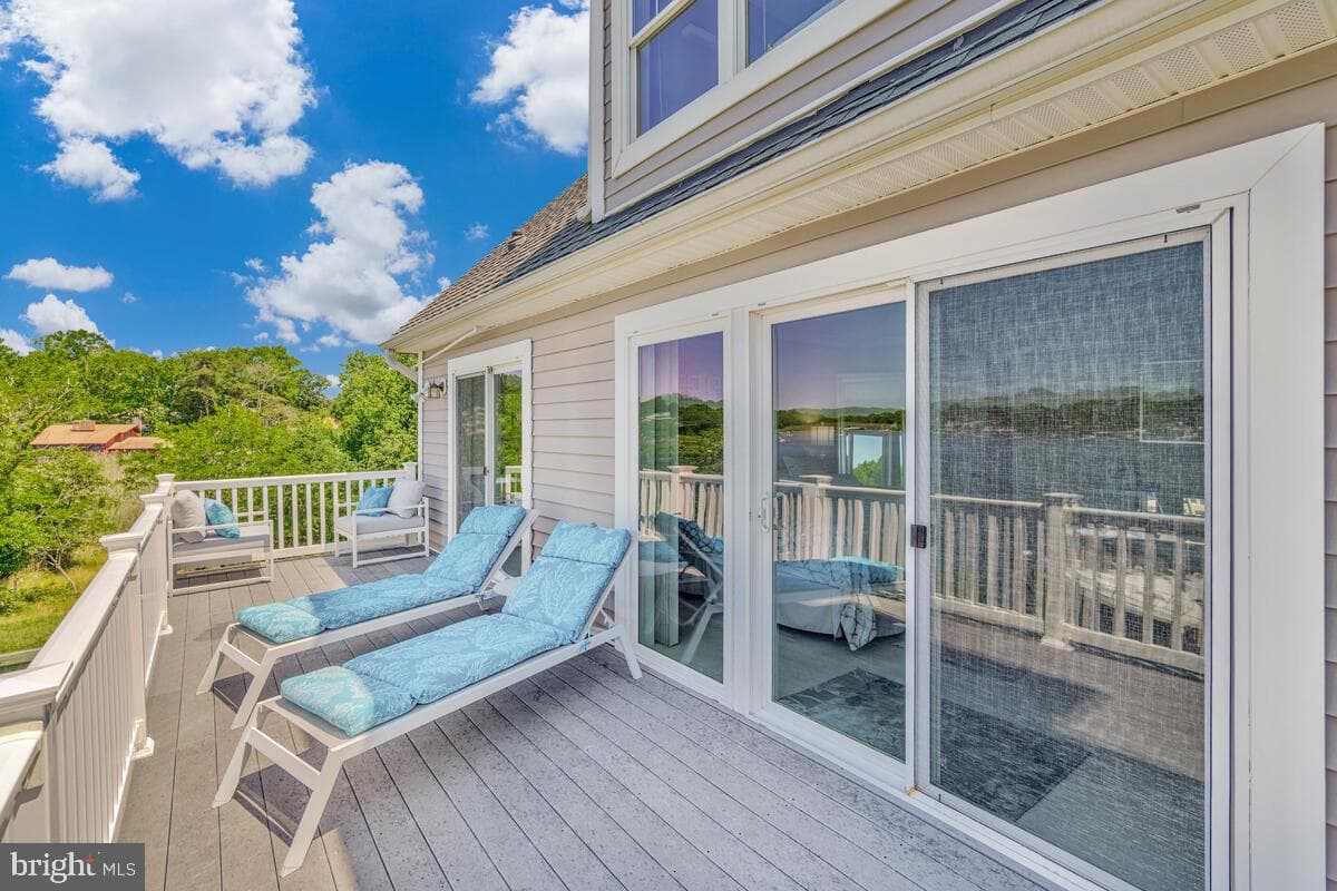 3300 Shore Drive photo 21