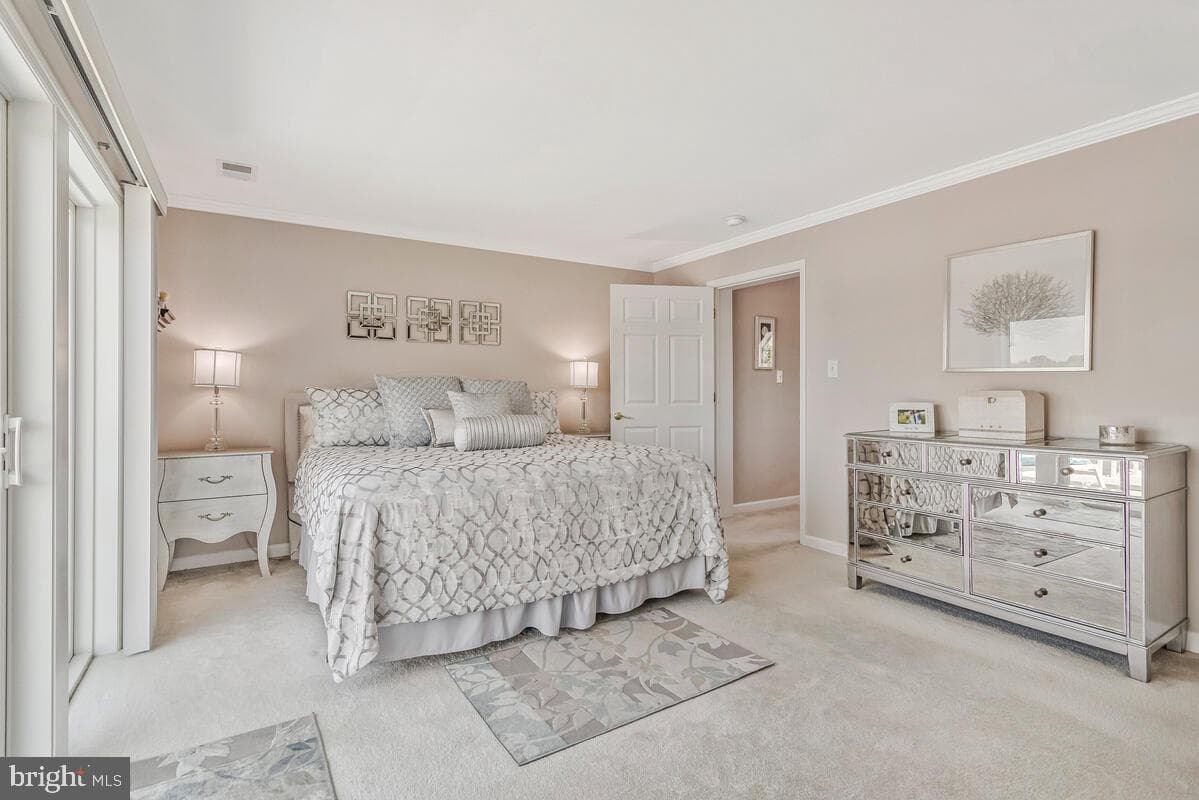 3300 Shore Drive photo 22