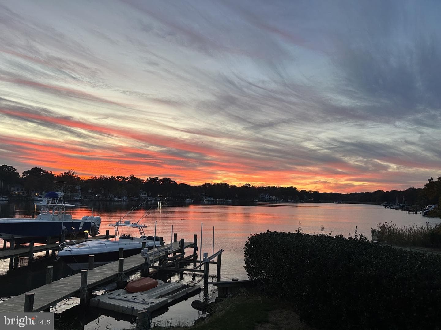 3300 Shore Drive photo 4