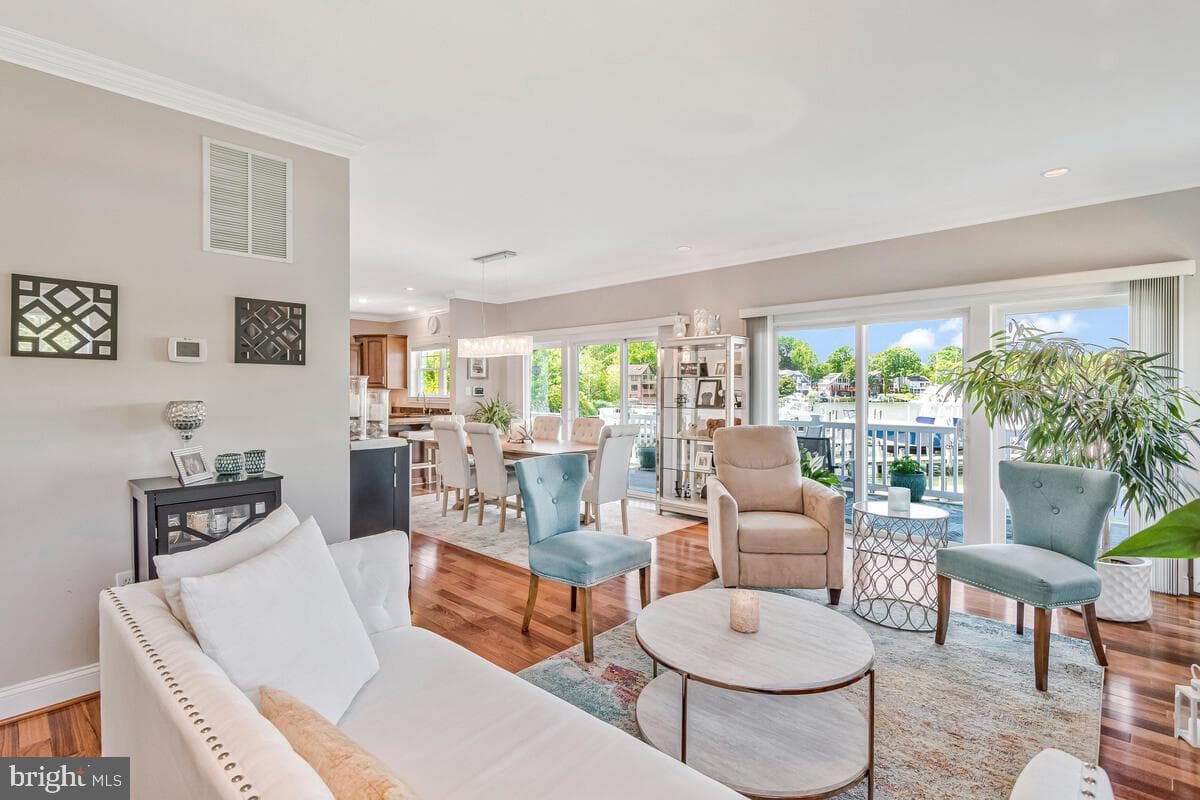 3300 Shore Drive photo 5