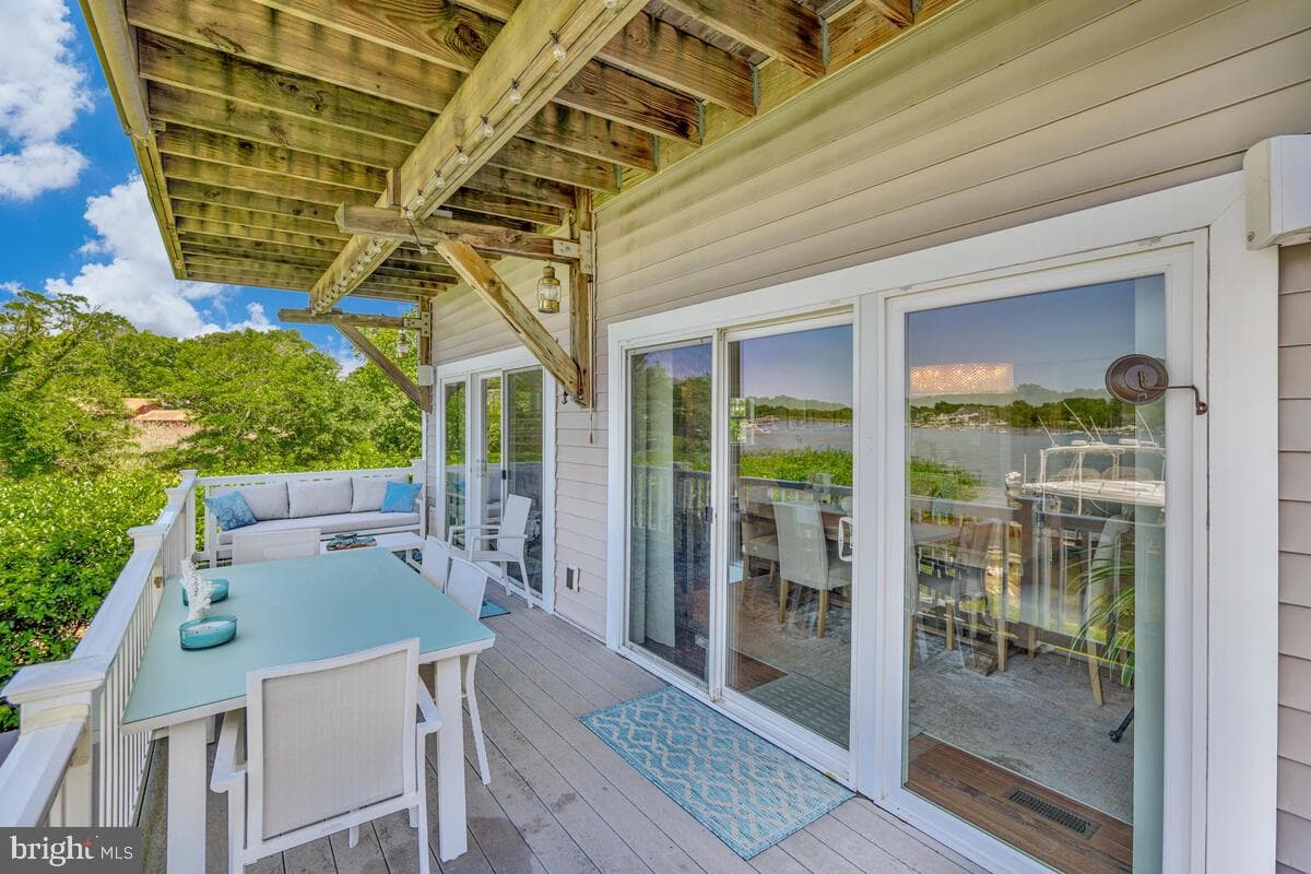 3300 Shore Drive photo 9