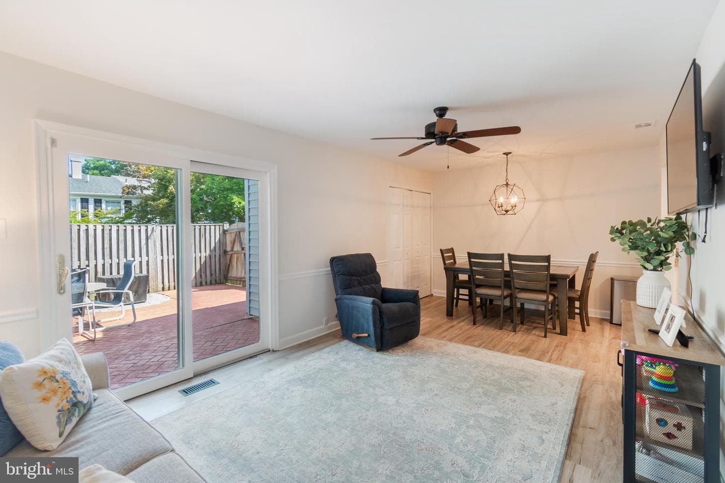 1750 Woodridge Court photo 13